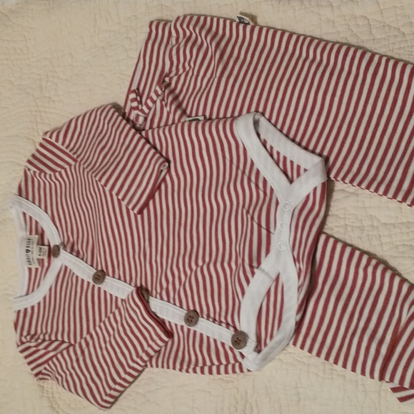 NWOT RABBIT+ BEAR ORGANIC COTTON SET - Picture 1 of 12
